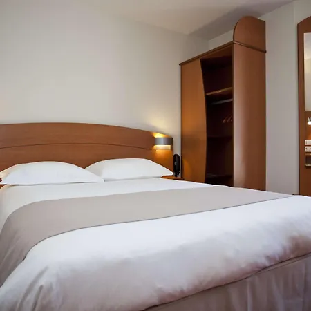 Kyriad Nord Hotel Rennes